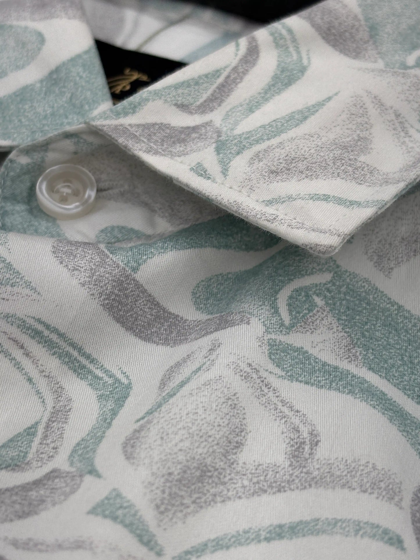 Full Sleeve White green print Shirt